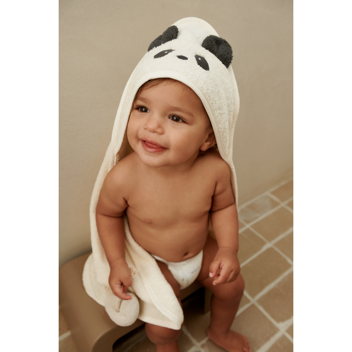 LIEWOOD Albert babyhåndklæde med hætte - Panda creme de la creme - Håndklæder / Vaskeklude