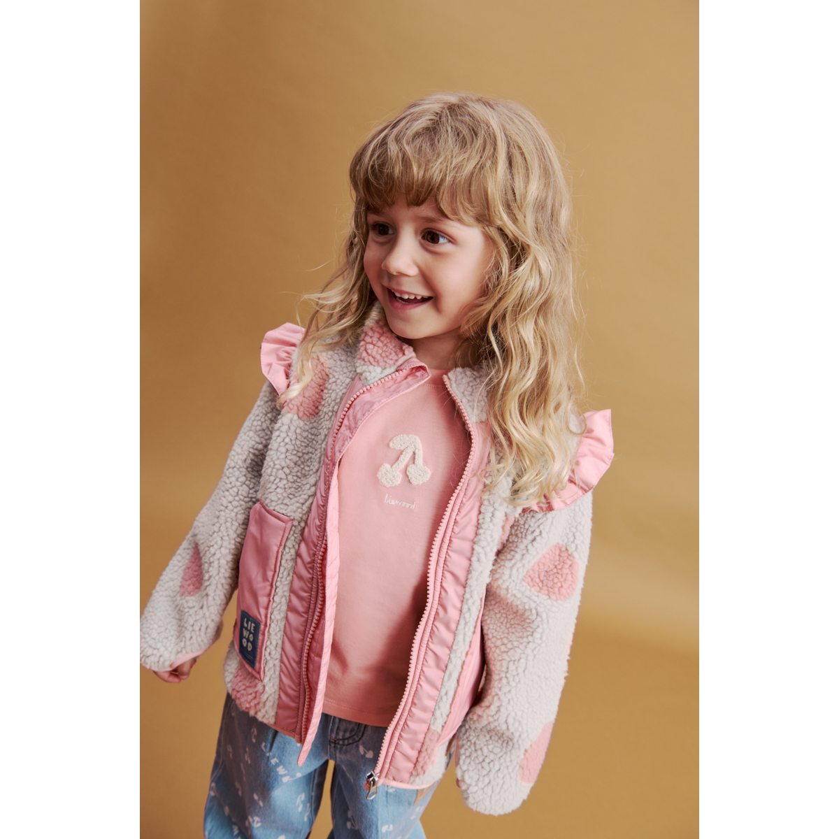 LIEWOOD NOAM fleecejakke med flæser - Spot dot Sandy / Rose blush mix - Jakker